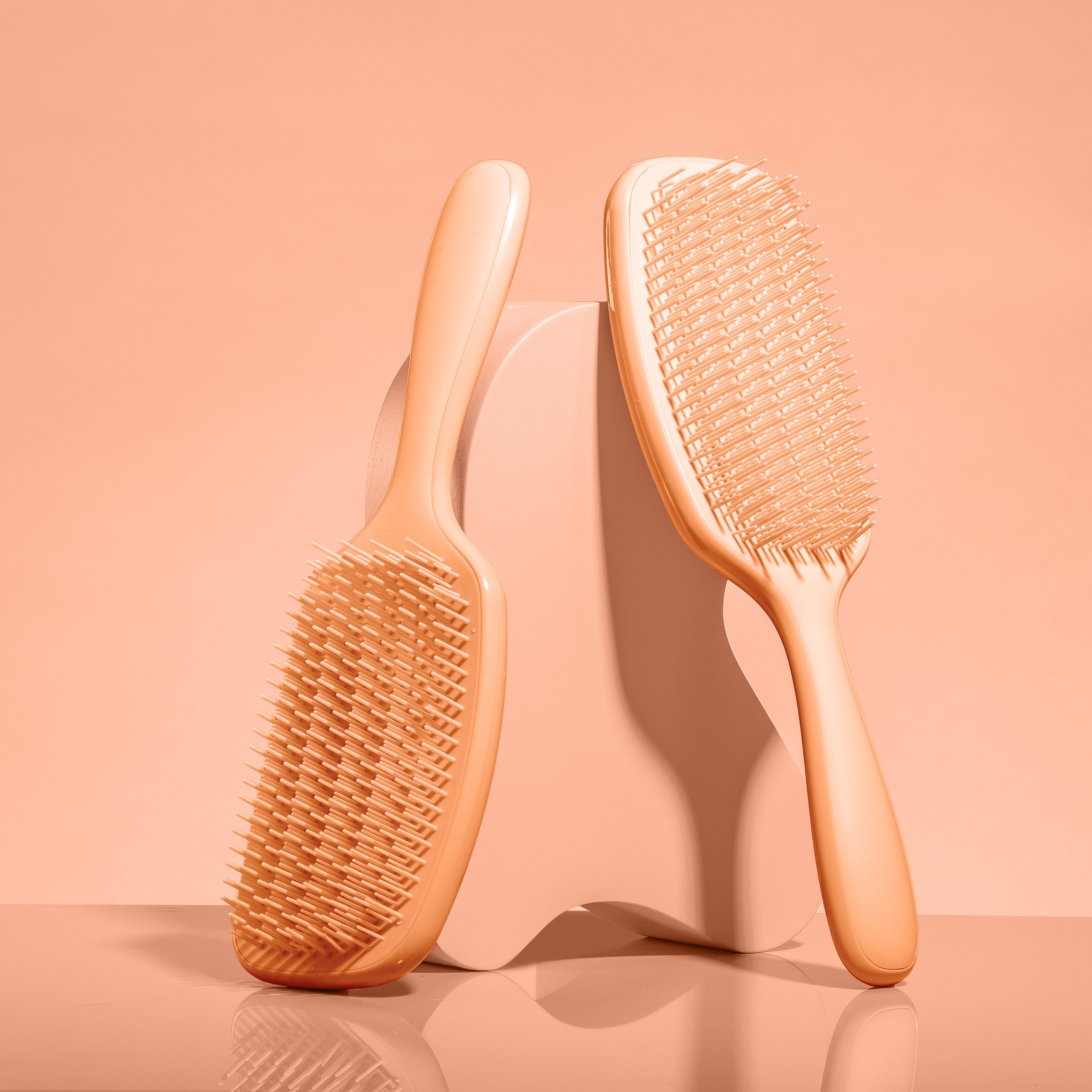 No Fuss Detangler Brush - Glossy Orange